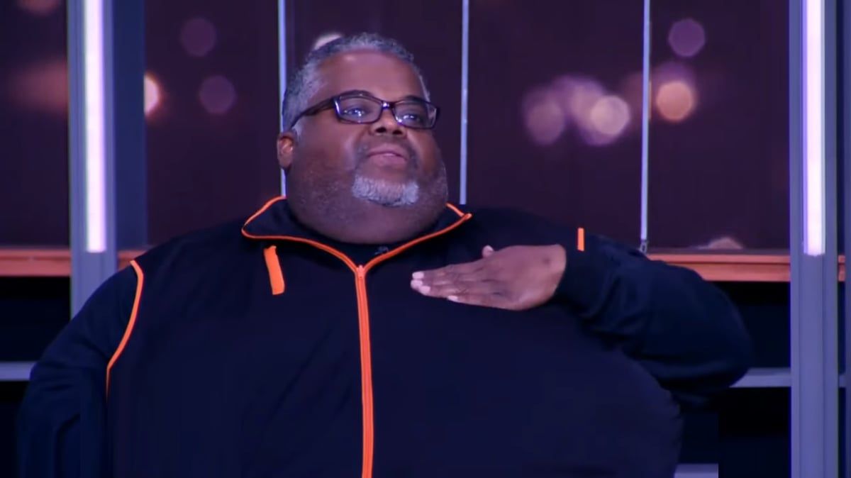 نقل الممثل الكويتي شعبان عباس للمستشفى‎ (صور)