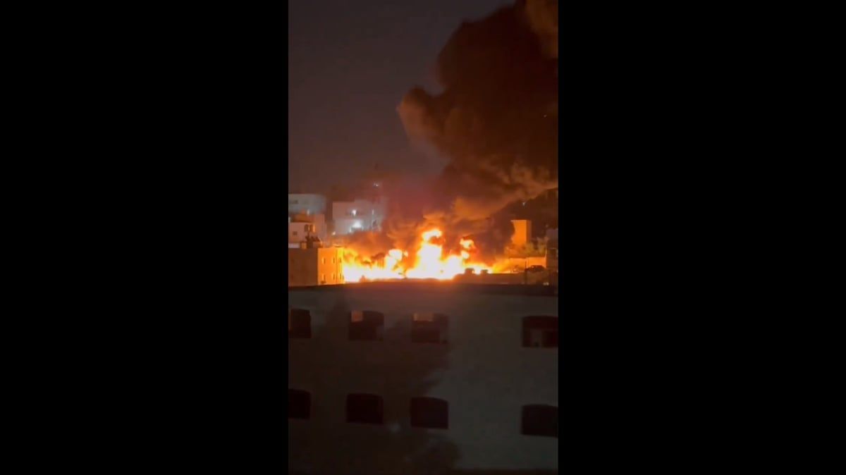 حريق ضخم في الخليل جنوب الضفة الغربية (فيديو)