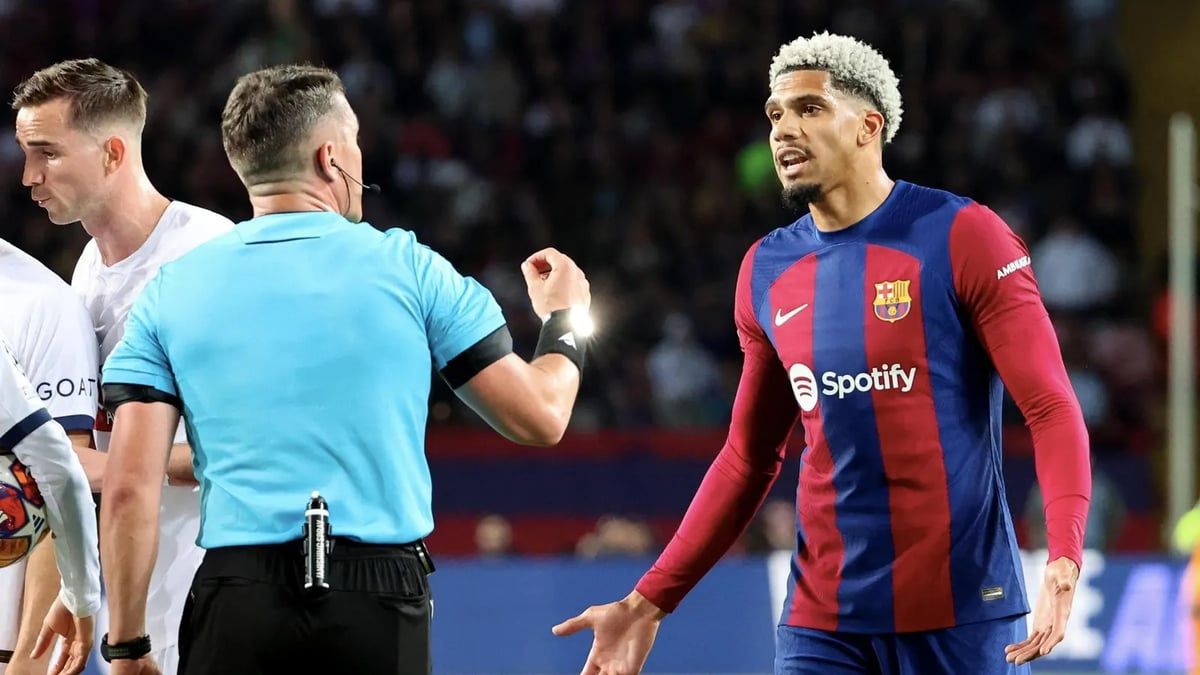 صخرة برشلونة يوافق على الرحيل