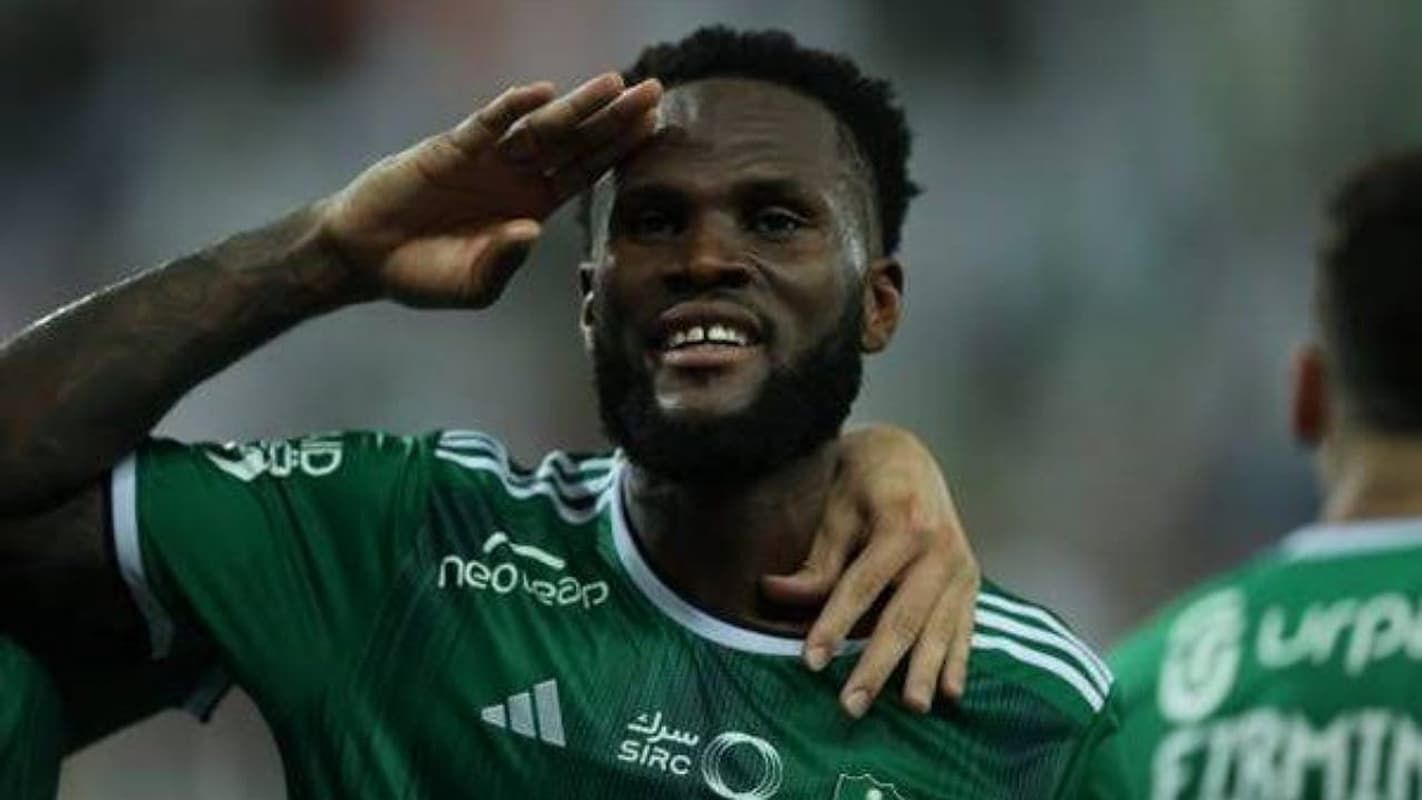 كيسيه ينتقد الأداء ويعتذر للجماهير... كنا أقرب من الفوز وأشعر بخيبة الامل ولكن الفرصة متاح - موقع الخليج الان