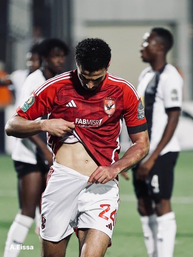 غضب بسبب احتفال محمد عبد المنعم "غير اللائق" أمام مازيمبي (صور)