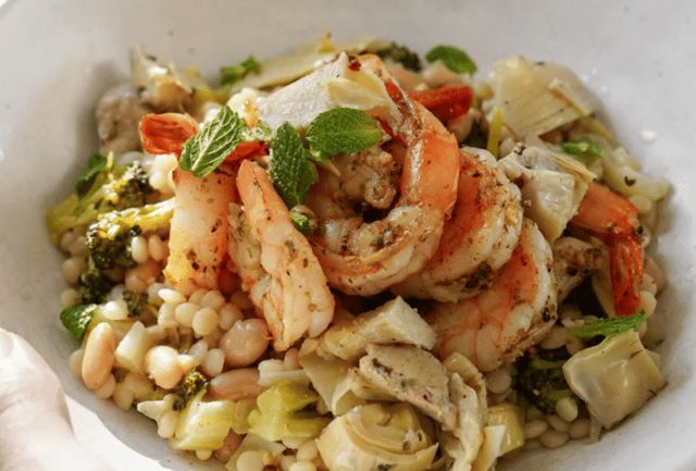 مستوحاة من المناطق الزرقاء.. 5 وصفات قد تساعدك على العيش حتى الـ 100