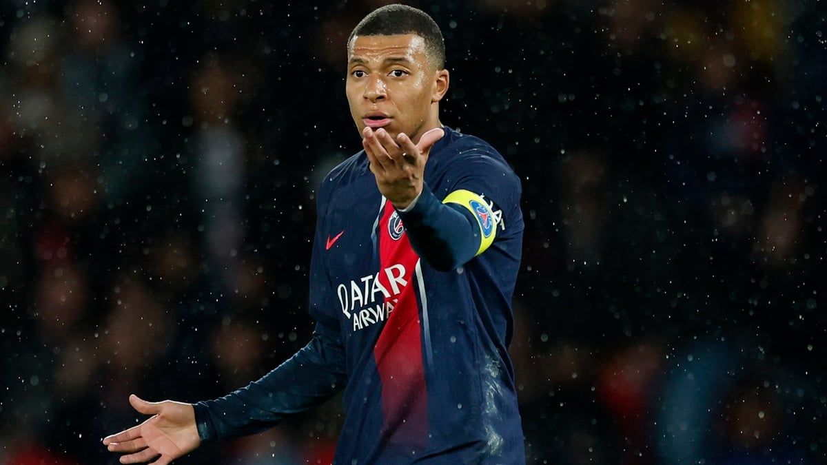 مبابي ينجو من عقوبة باريس سان جيرمان "القاسية"