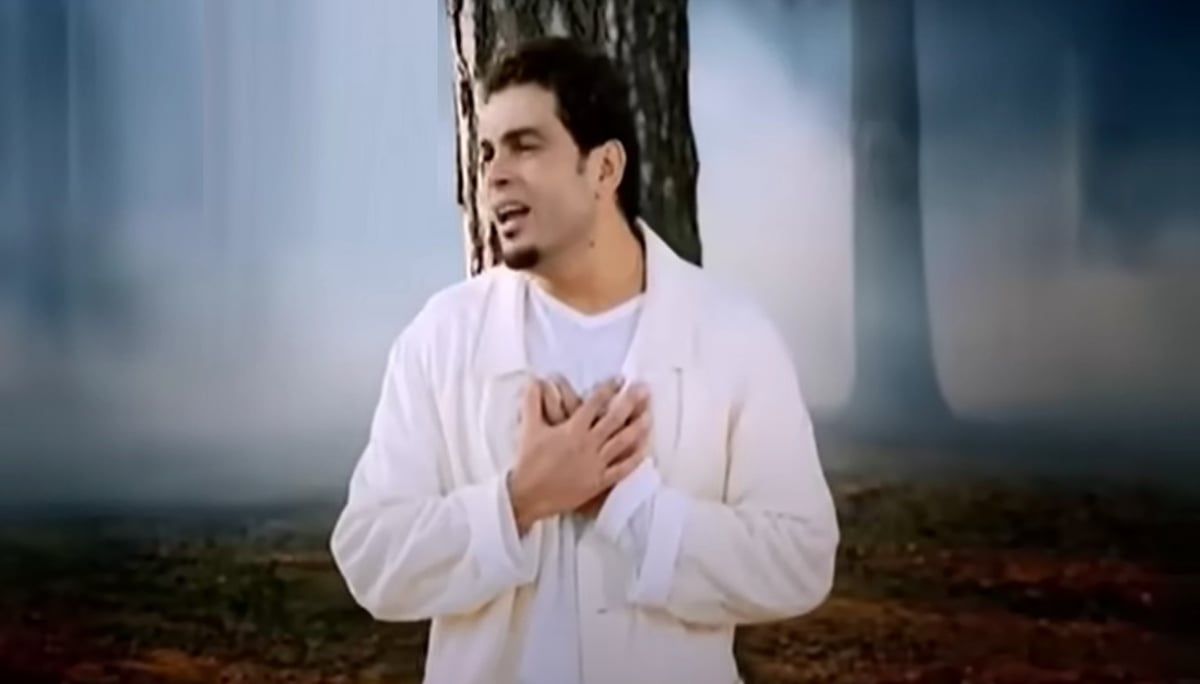 بأغنية القرن.. عمرو دياب يتصدر قائمة "رولينغ ستون"