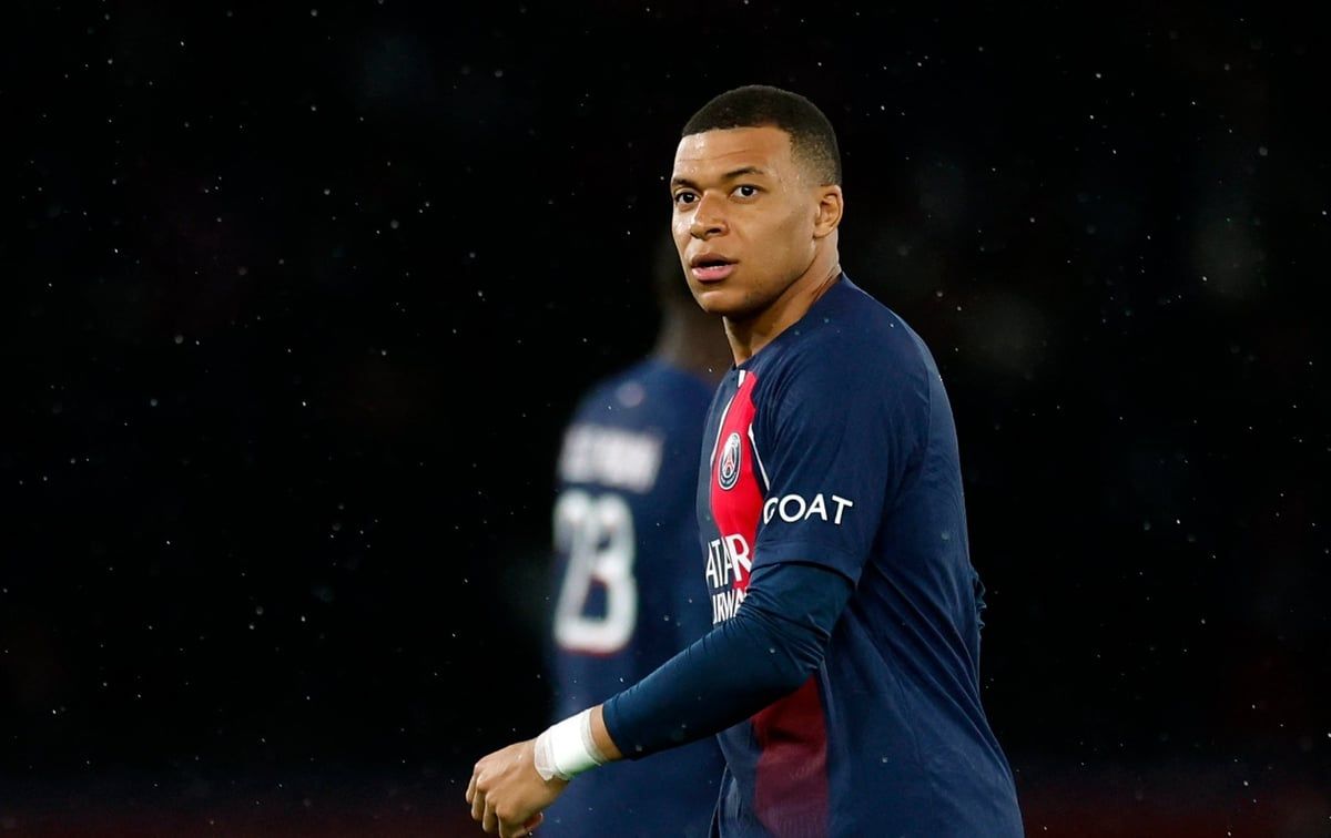 والد مبابي يكشف موقف ابنه من المشاركة في الألعاب الأولمبية 2024