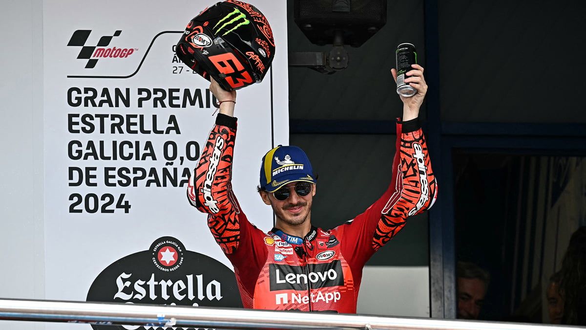 بانيايا يفوز سباق جائزة إسبانيا للدراجات النارية ومارتن يتعرض لحادث