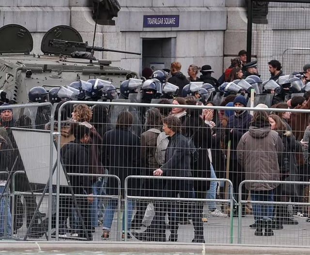 فوضى عارمة في شوارع لندن بسبب "توم كروز"
