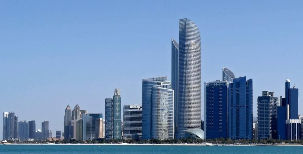 «القابضة» (ADQ) تعين بنوكاً لطرح سندات على شريحتين