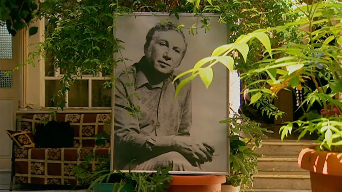 في ذكرى رحيله.. كيف جعل نزار قباني القصيدة خبزا للبسطاء والحالمين؟