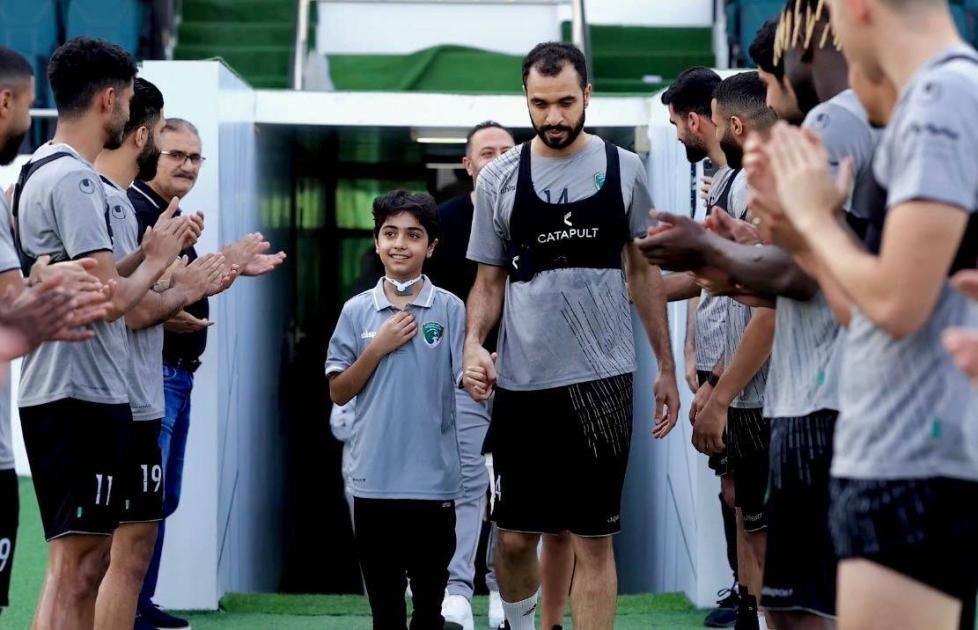 ممر شرفي في نادي الإمارات لـ «العائد إلى الحياة»