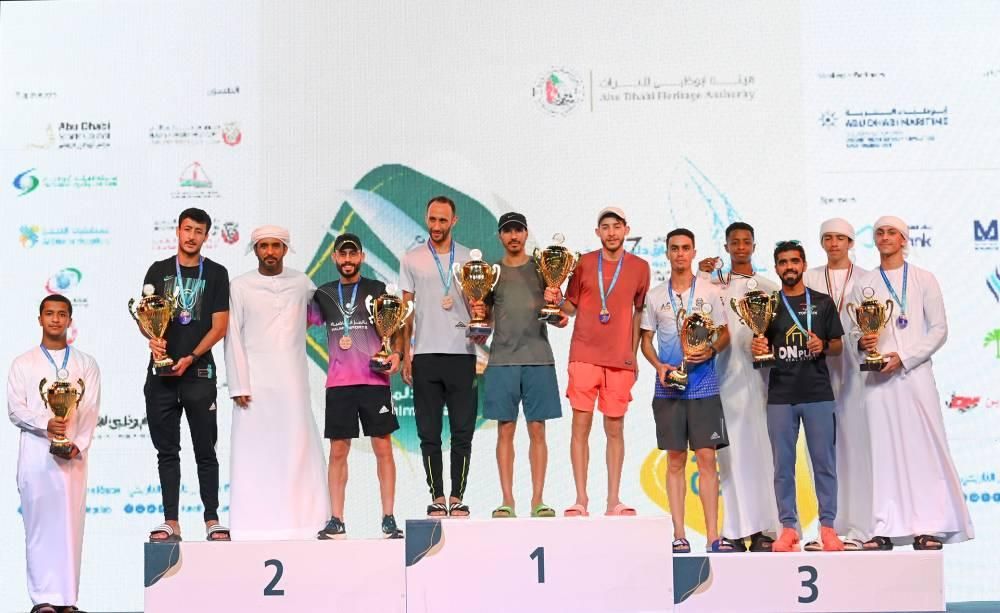 تتويج أبطال سباق الجري بمهرجان دلما