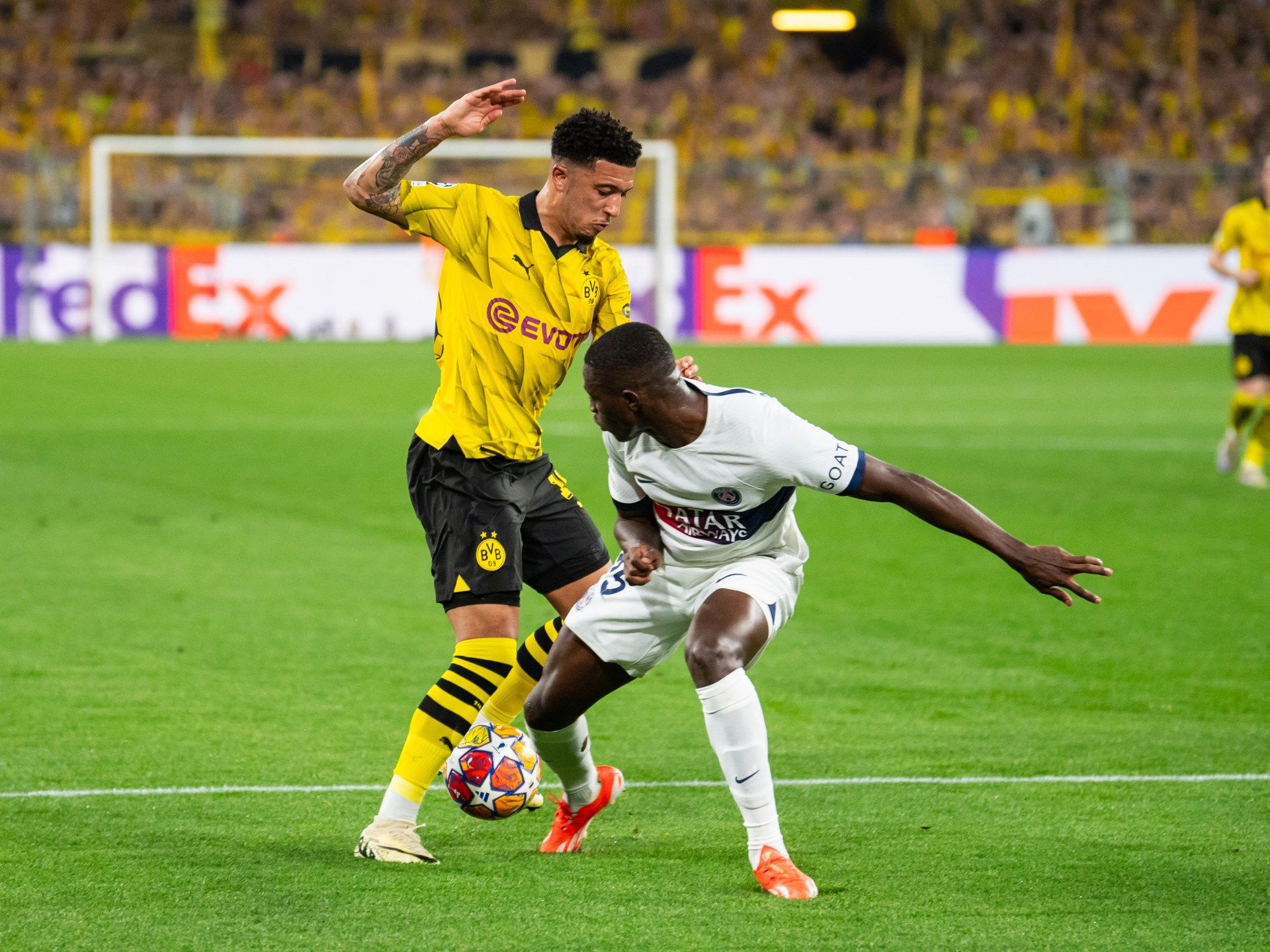 سانشو يحاكي إنجاز ليونيل ميسي في دوري أبطال أوروبا - موقع الخليج الان