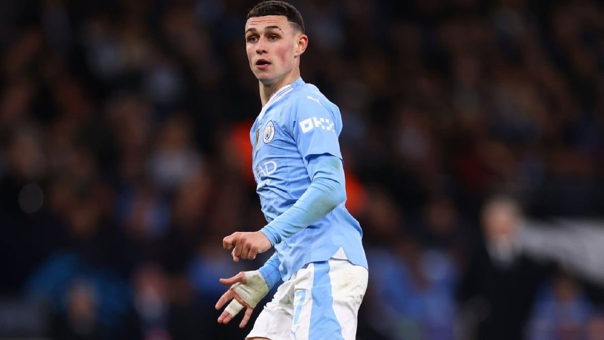 متفوقا على رودي.. فيل فودين يحصل على جائزة مميزة