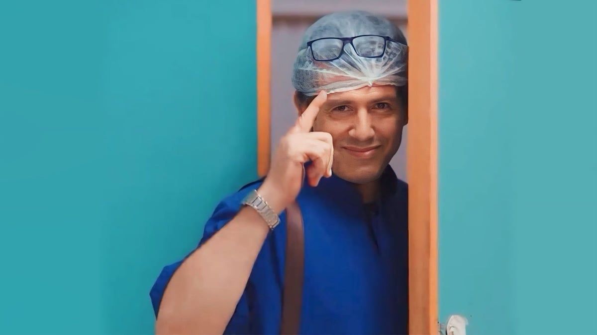 "ملاك الرحمة".. حزن عميق بعد مقتل الطبيب البرش بسجون إسرائيل (فيديو وصور)