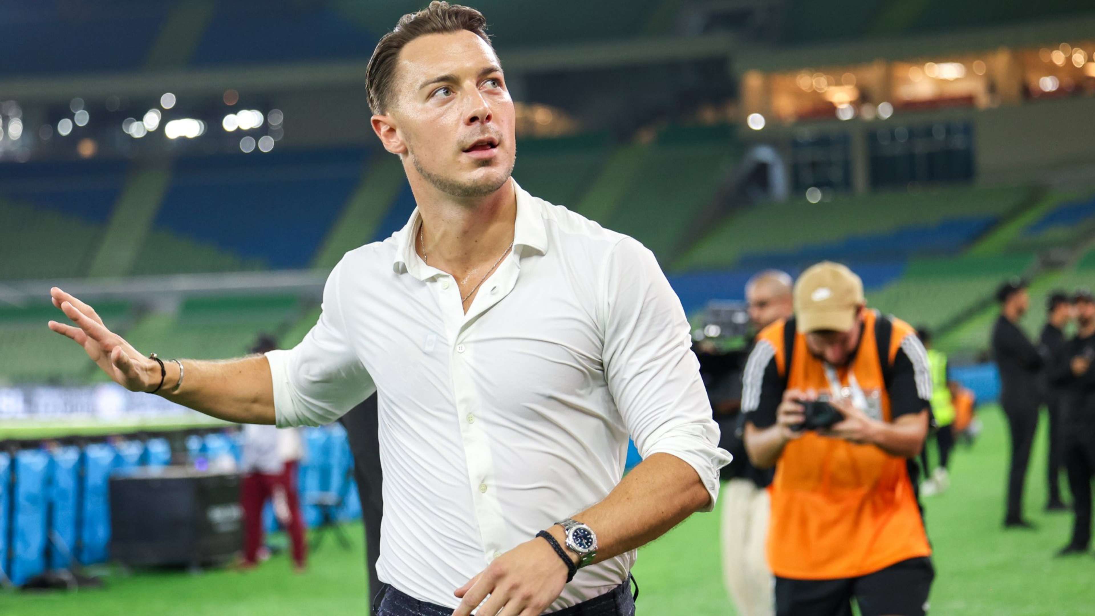 بعد تجاوز ضمك!! التعليق الأول ليايسله على تأجيل مباراة الهلال.. ضربة لرابطة روشن - موقع الخليج الان