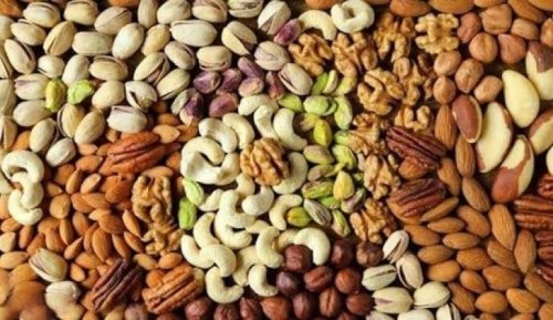 شاهد .. "تحذير: احذر من هذا الصنف من المكسرات قبل أن يكون سبباً في وفاتك واحرص على سلامة أولادك"