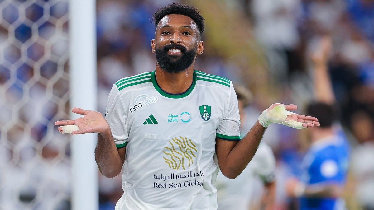 أهداف مباراة الأهلي والهلال (فيديو)