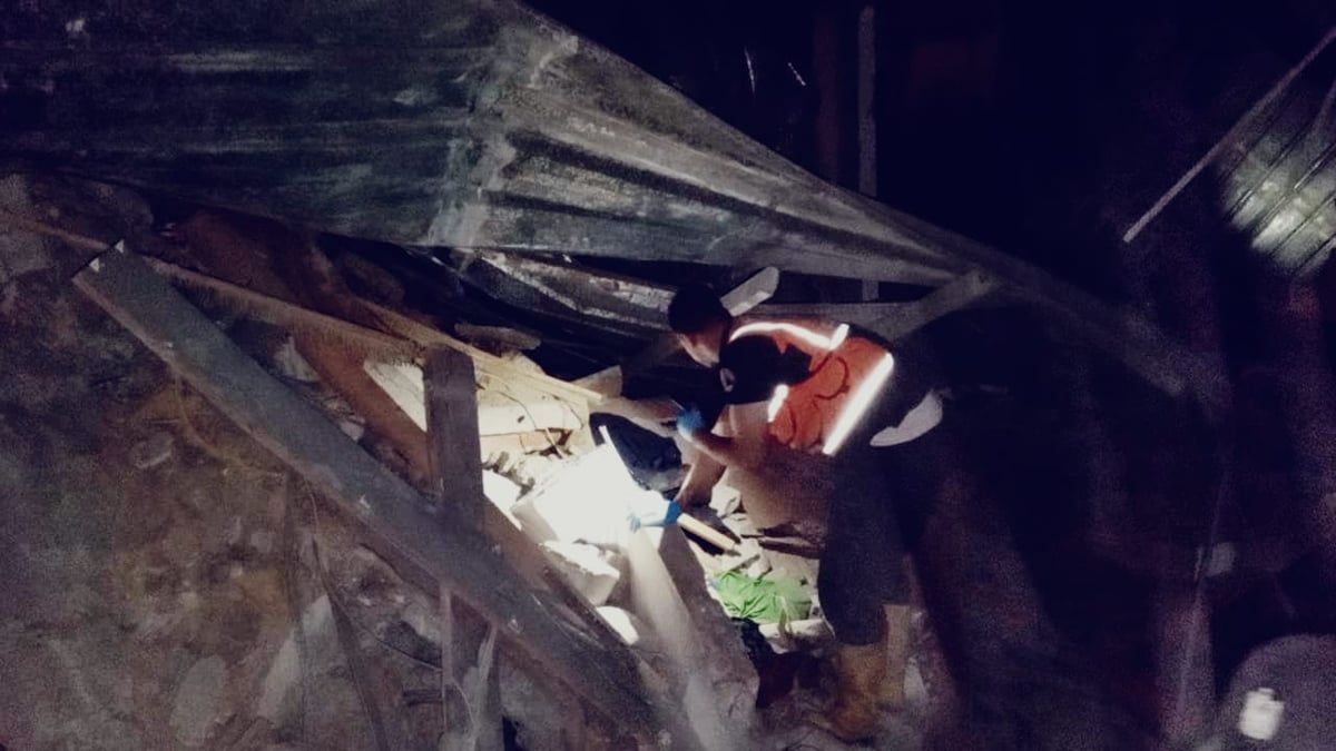 مقتل 16 فلسطينياً من عائلتين إثر غارة إسرائيلية على منزلين في رفح