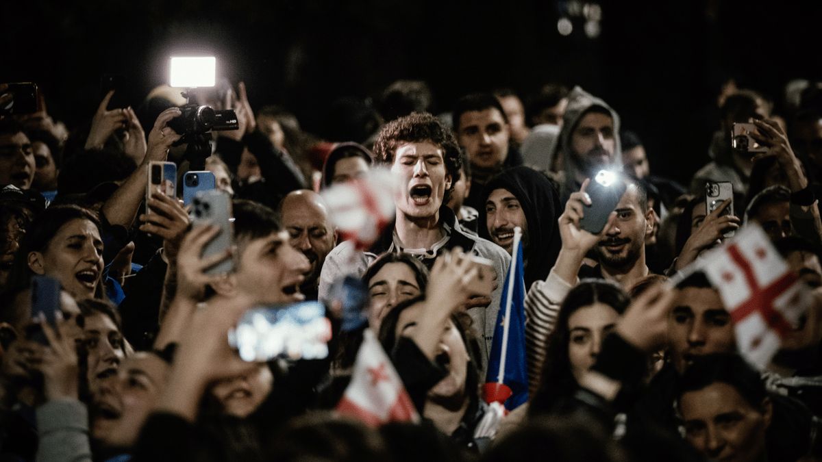 لوموند: موقف جورجيا من روسيا معضلة أمام الاتحاد الأوروبي