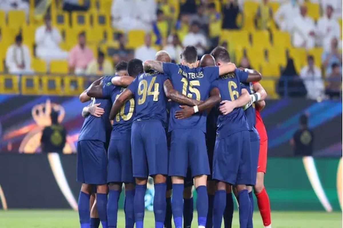 تهرب اللاعبين، أم استهزاءً بالقوانين! ثنائي نصراوي آخر تم إيقافهم عن المباريات في السعودية - موقع الخليج الان