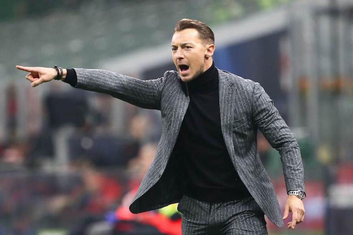 كل لاعب يجب أن يقدم ما عليه!! يايسله يفتح النار على محترف الأهلي بعد الخسارة من الهلال - موقع الخليج الان