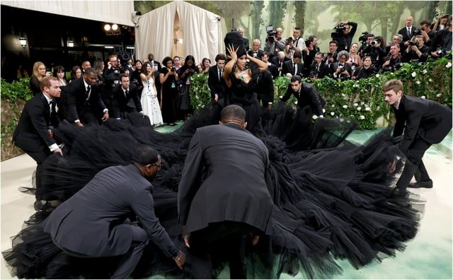 حفل "ميت غالا 2024".. النجمات بإطلالات مستوحاة من الطبيعة (صور)