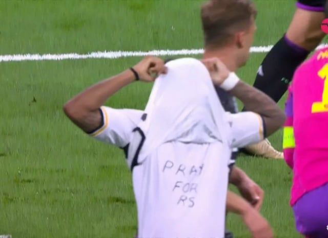 ما الرسالة التي كتبها رودريغو على قميصه أمام بايرن ميونخ (صورة)