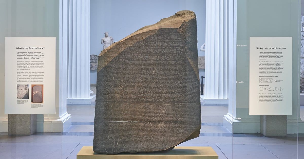 وثيقة لإعادة "حجر رشيد" إلى مصر تعيد جدل الآثار في الخارج إلى الواجهة