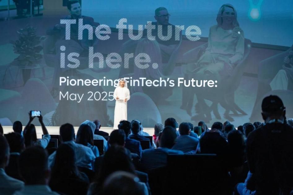 قمة دبي للتكنولوجيا المالية في نسخة ثالثة 7 و8 مايو 2025