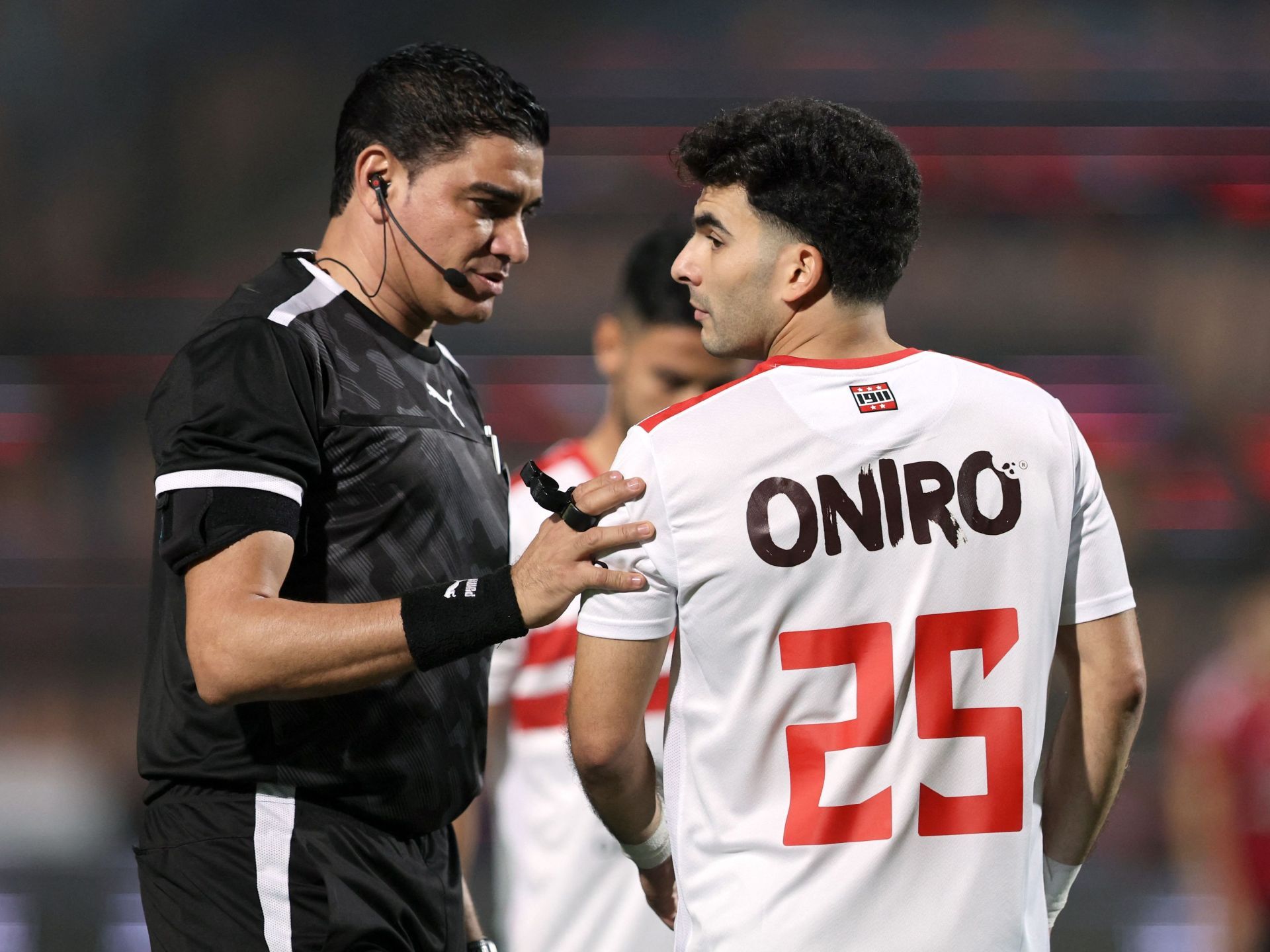 التحكيم المصري.. تألق أفريقي وإخفاق محلي.. ما الأسباب؟ - موقع الخليج الان