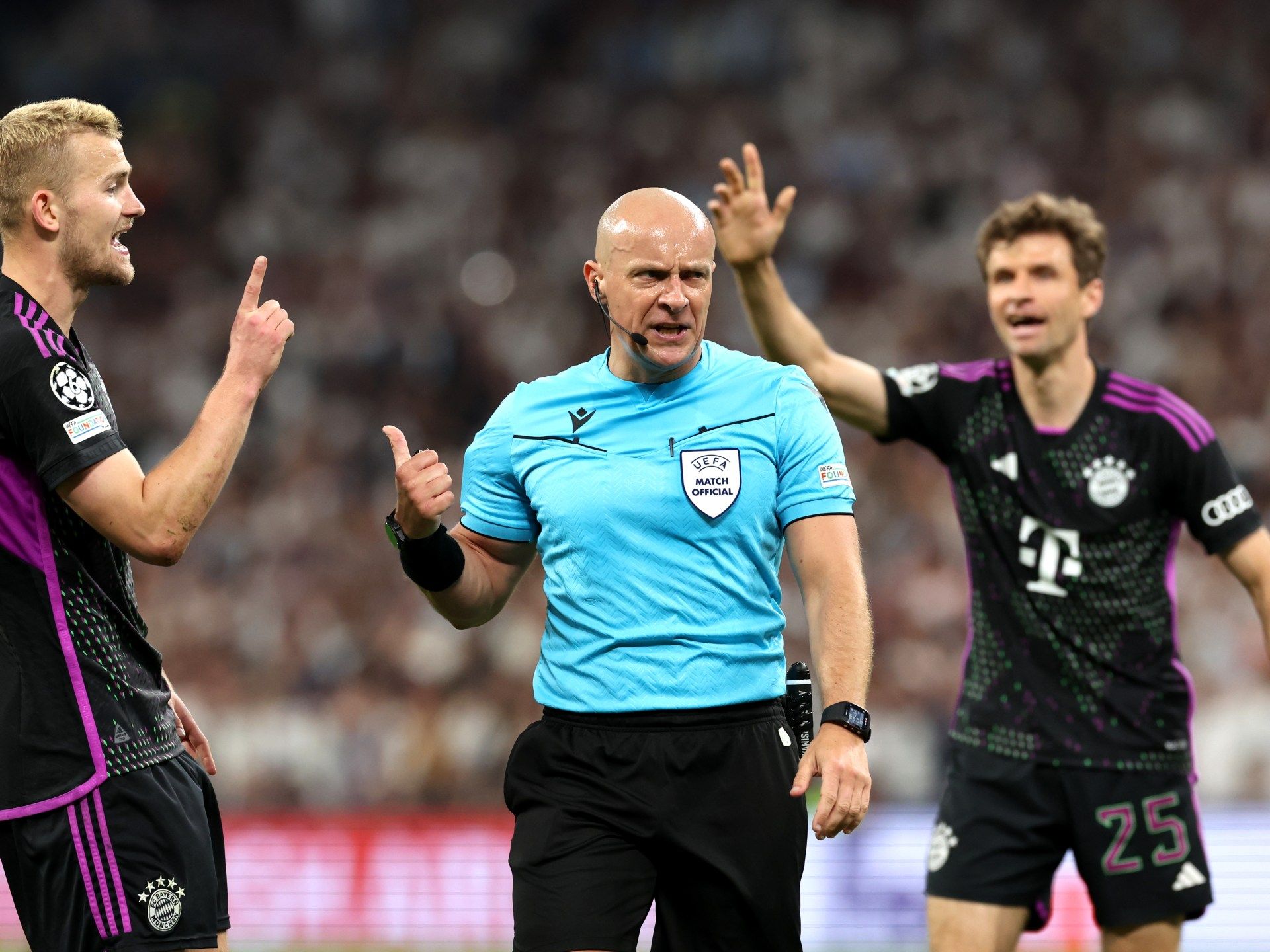 شاهد- ارتكب خطأ فادحا.. هل ظلم الحكم بايرن ميونخ أمام ريال مدريد؟ - موقع الخليج الان