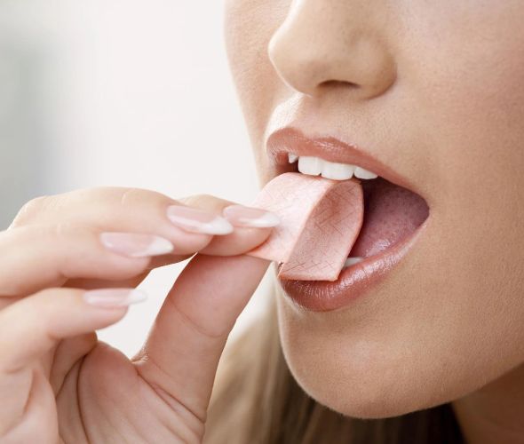 هذه العادة اليومية "البسيطة" قد تدمر أسنانك وصحتك