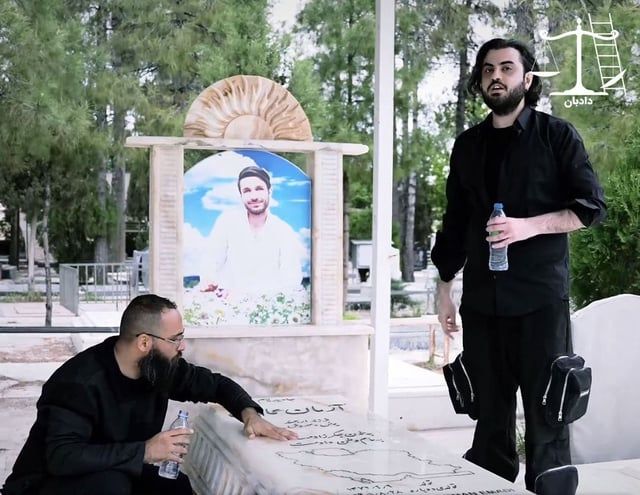 إيران تعتقل اثنين من فناني الراب في شيراز