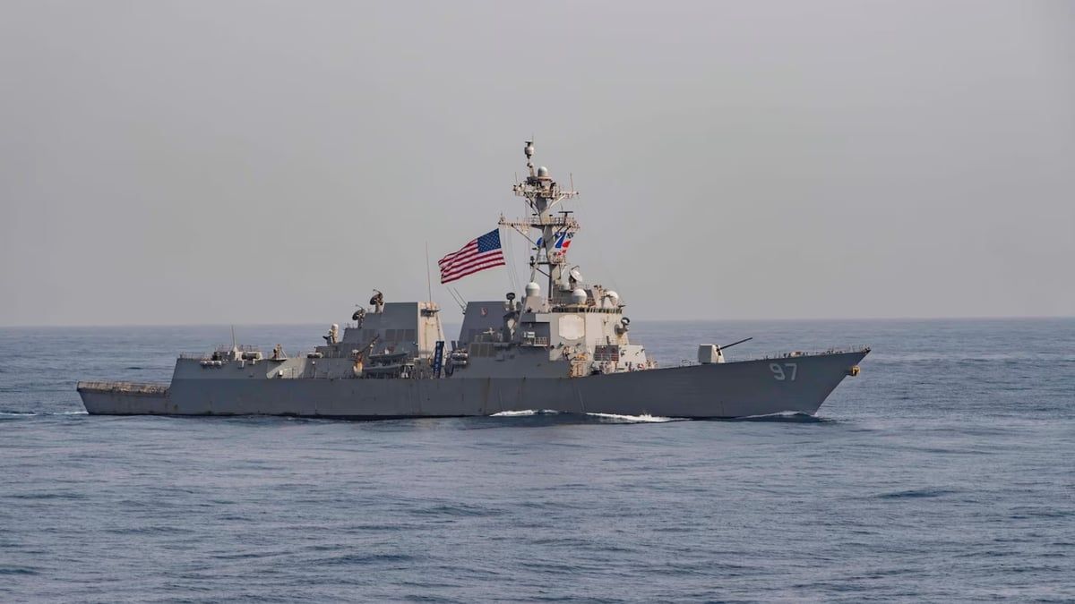الجيش الصيني: "أبعدنا" مدمرة أمريكية في البحر الجنوبي