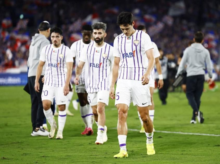 لاعبو ومدرب العين: الوعد في استاد هزاع