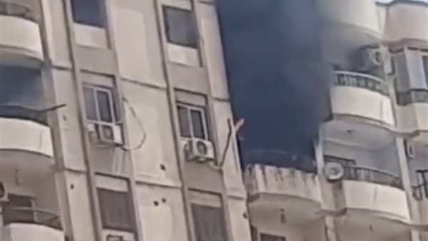 نجاة مصرية بأعجوبة من حريق بمنزلها (صور)