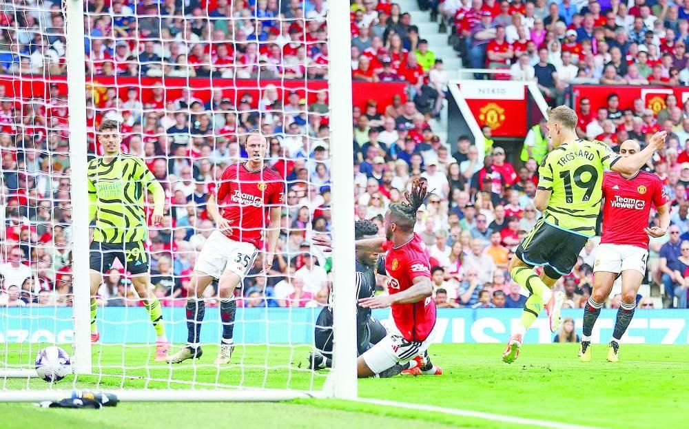 أرسنال يهزم يونايتد ويستعيد صدارة «البريميرليغ»