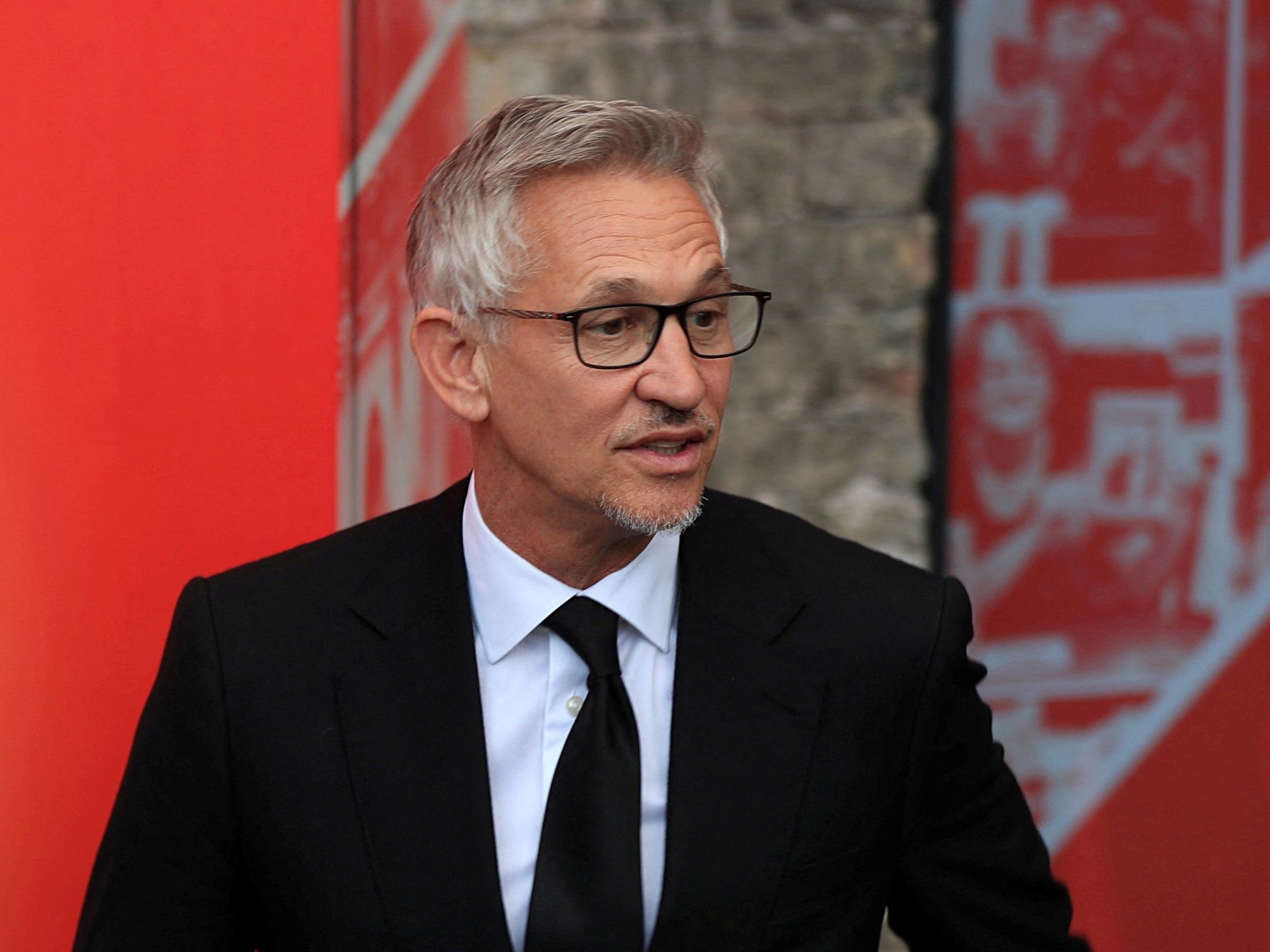 لينيكر نجم منتخب إنجلترا السابق: ما يحدث في غزة أسوأ شيء رأيته في حياتي - موقع الخليج الان