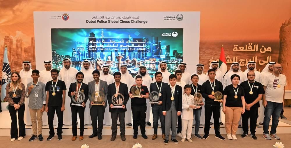 الغيثي وحارب يكرمان الفائزين بتحدي شرطة دبي العالمي للشطرنج