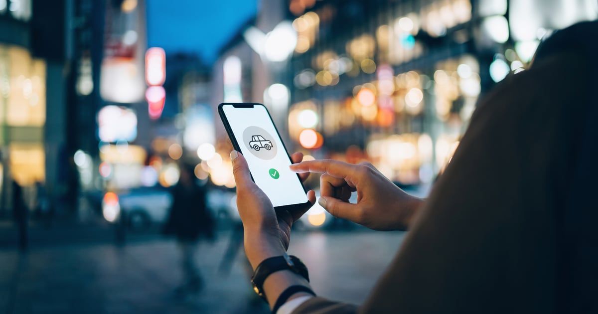 دعوى قضائية لوقف ترخيص "أوبر" و"كريم" في مصر