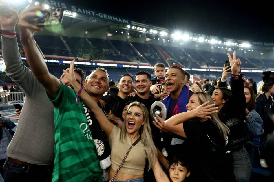 اتهام إنريكي بـ«الحقد» على نافاس الريالي