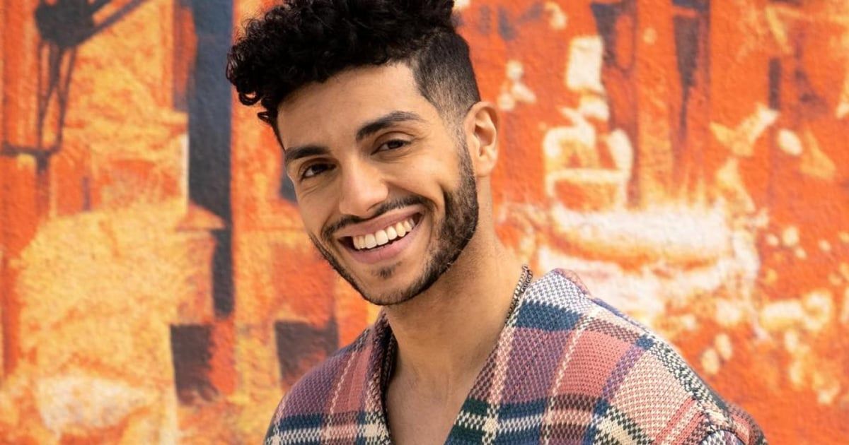 مينا مسعود يعلن خطوبته من ممثلة هندية شهيرة (صور)