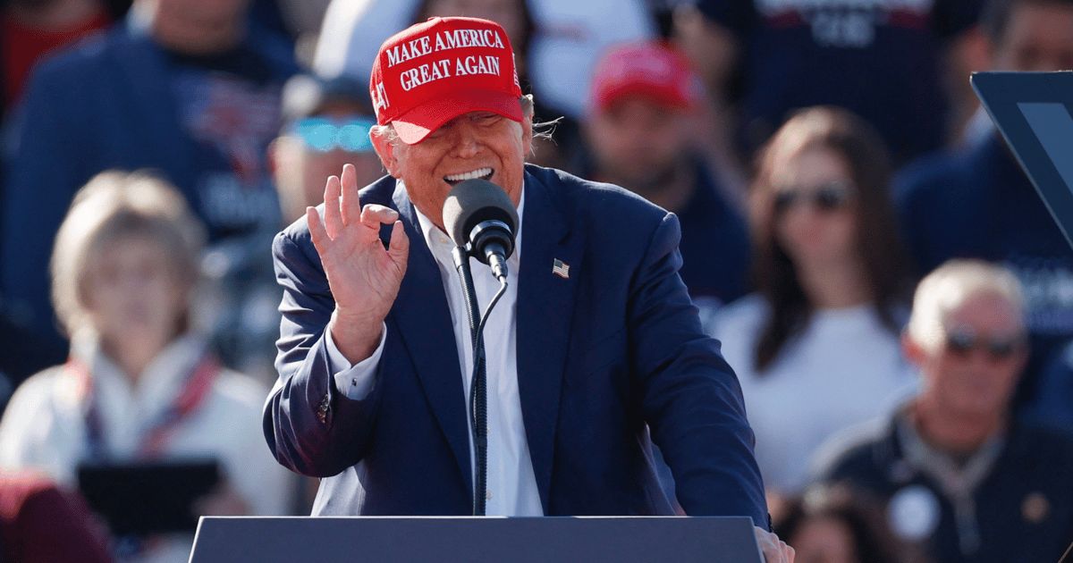 للنيل من ترامب.. تقرير أمريكي ينتصر للمهاجرين الصينيين