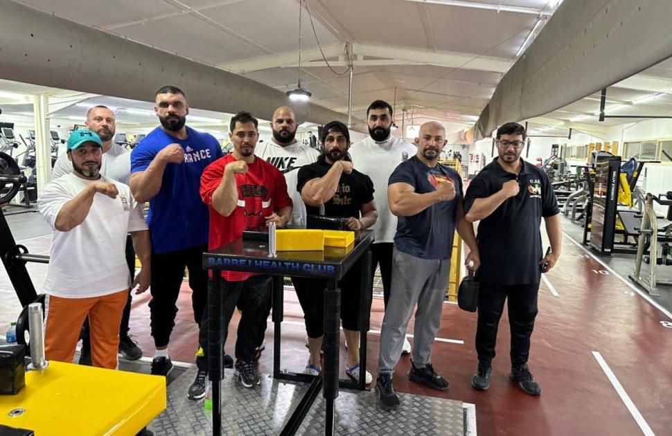 الإمارات تشارك في بطولة آسيا لمصارعة الذراعين