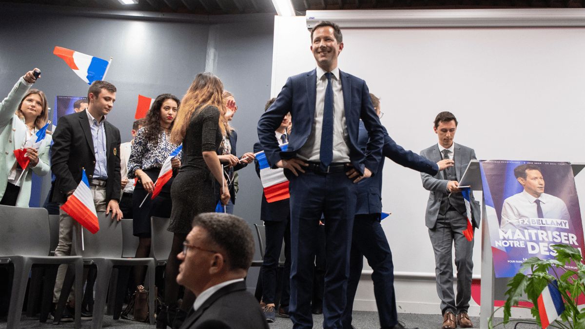 اقتراح فرنسي بإنشاء "حواجز" على حدود الدول الأوروبية