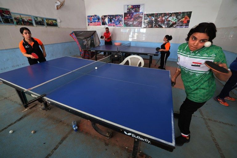 بيد واحدة.. بطلة عراقية تحلم بالذهب في أولمبياد باريس البارالمبية - موقع الخليج الان