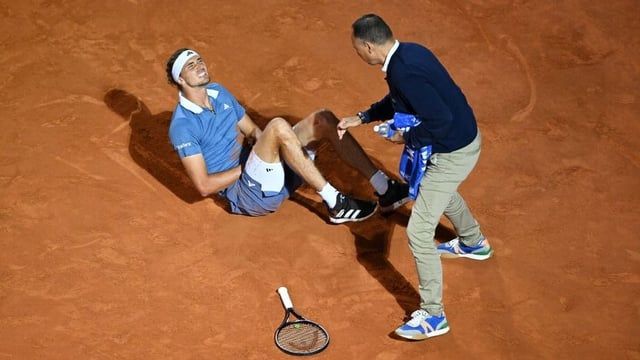 زفيريف ينتفض بعد سقوطه أرضًا ويهزم فريتز ليبلغ قبل نهائي إيطاليا المفتوحة