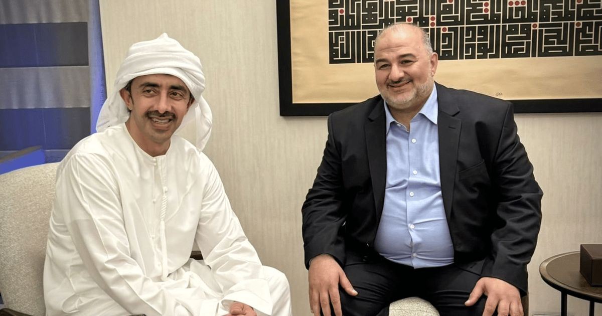 وزير خارجية الإمارات يحذر من التصعيد الخطير في المنطقة