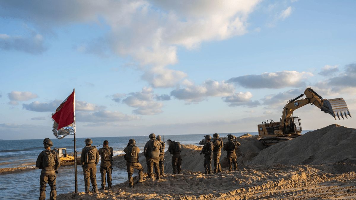 الجيش الأمريكي: تفريغ الحمولة الأولى من المساعدات عبر "ميناء غزة"