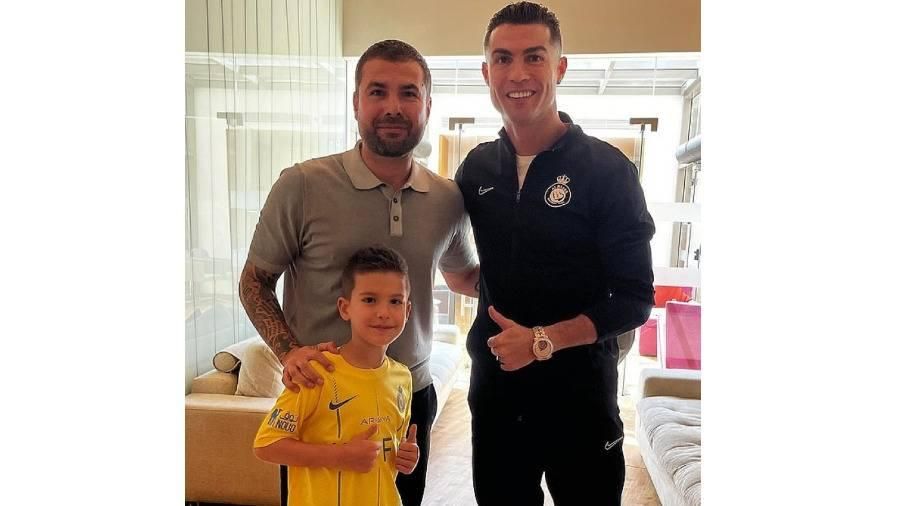 أسطورة رومانيا يلتقي رونالدو..وغارسيا يرتدي قميص النصر